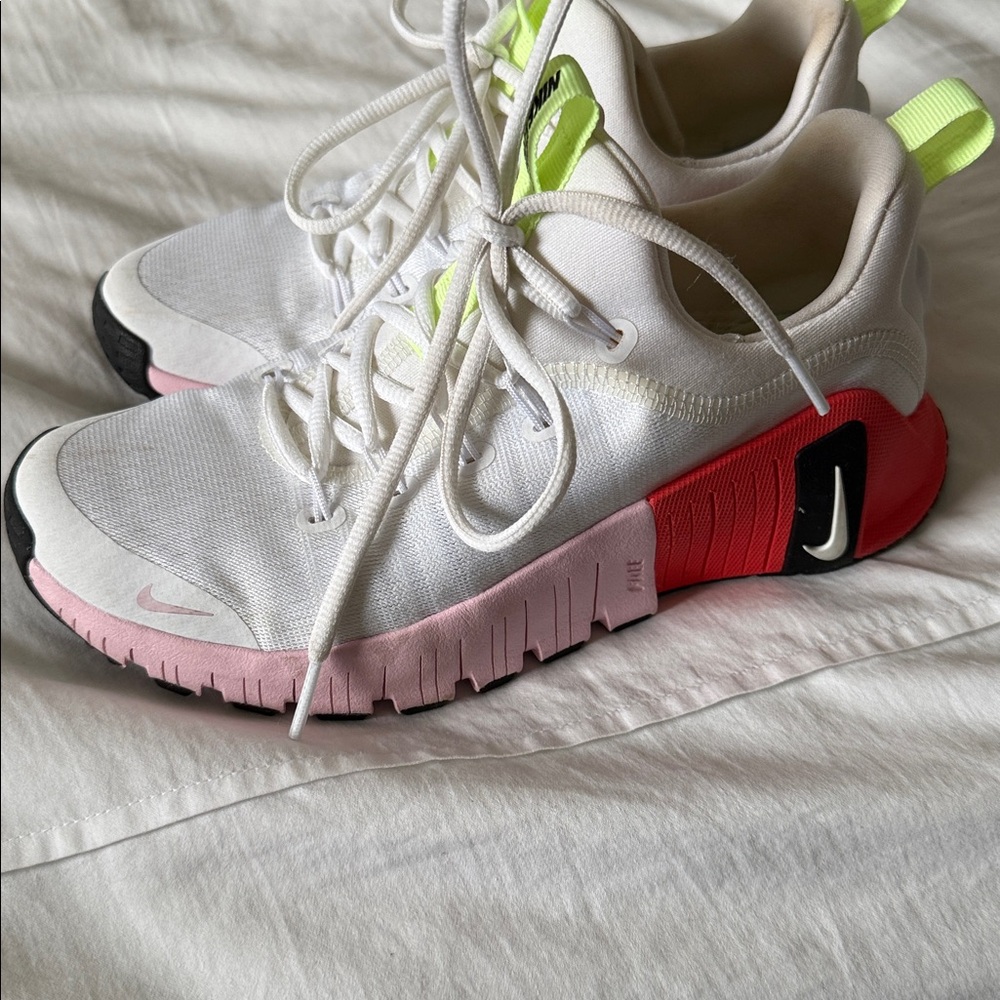 Nike Metcon perfect condition 6.5 - Picture 2 of 5